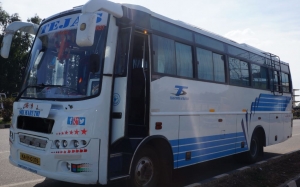 29 Seater Bus hire or rent for 30rs per KM in Bangalore