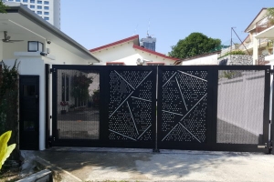 Aluminium Bi Folding Gates
