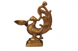 Nutristar Brass Antique Bird Design Diya Deepak Oil Lamp in 