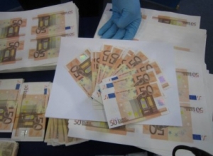 BUY 100% UNDETECTABLE COUNTERFEIT BANK NOTES FOR SALE