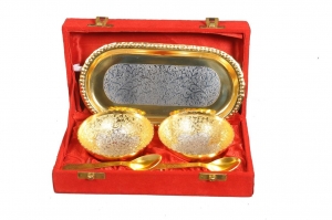 Nutristar 2 Piece Brass Flower Capsule Set with Spoon in Red