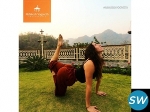200 Hour Yoga Teacher Training in Rishikesh, India 