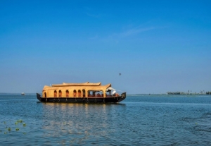 Boat House Booking Kumarakom