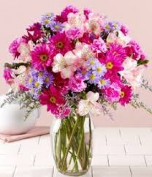 OyeGifts - Online Floral Gift Delivery In Delhi City
