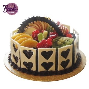  Richness with a Feel of Excitement by the Aroma of Cakes in