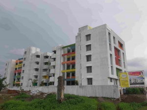 1 & 2 BHK Flats For Sale In Arch saptarang, behind Police Co